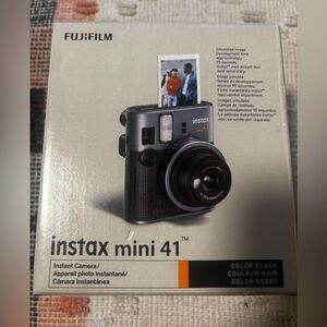 Fujifilm Instax Mini 41 Instant Camera - Black